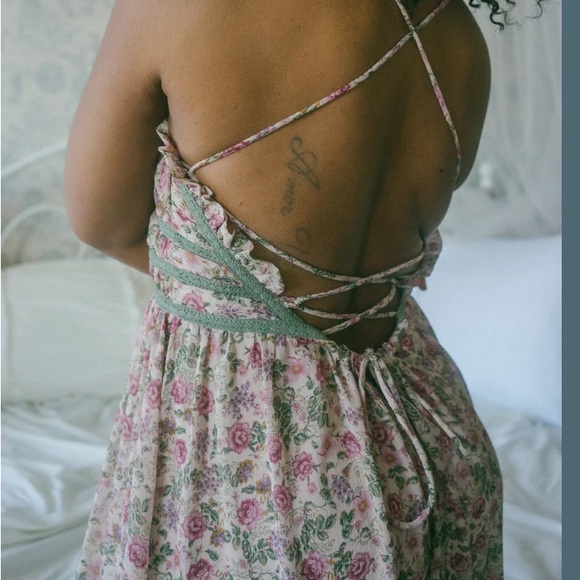 Cynthia Dress in Begonia Bouquet - Picture 2 of 5